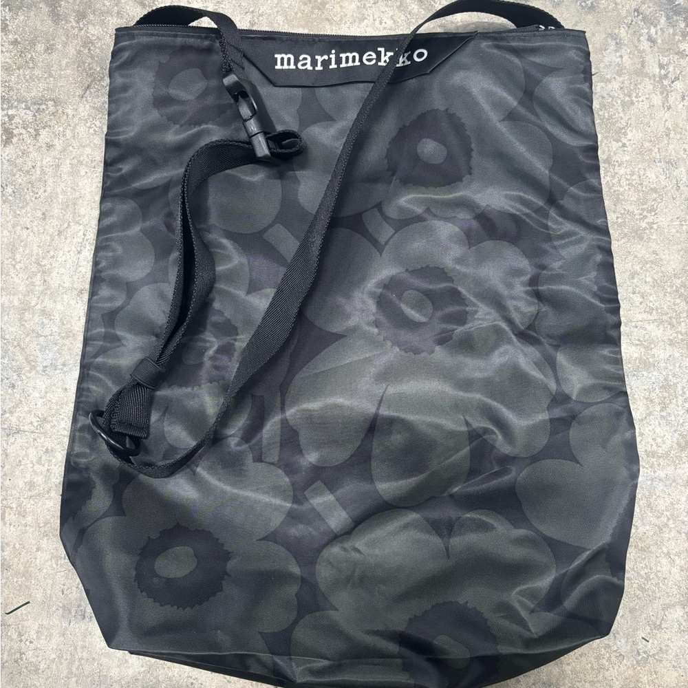Marimekko Unikko Floral Neat Crossbody, Black/Dark Gray